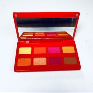 Caliente artist couture eye shadow palette